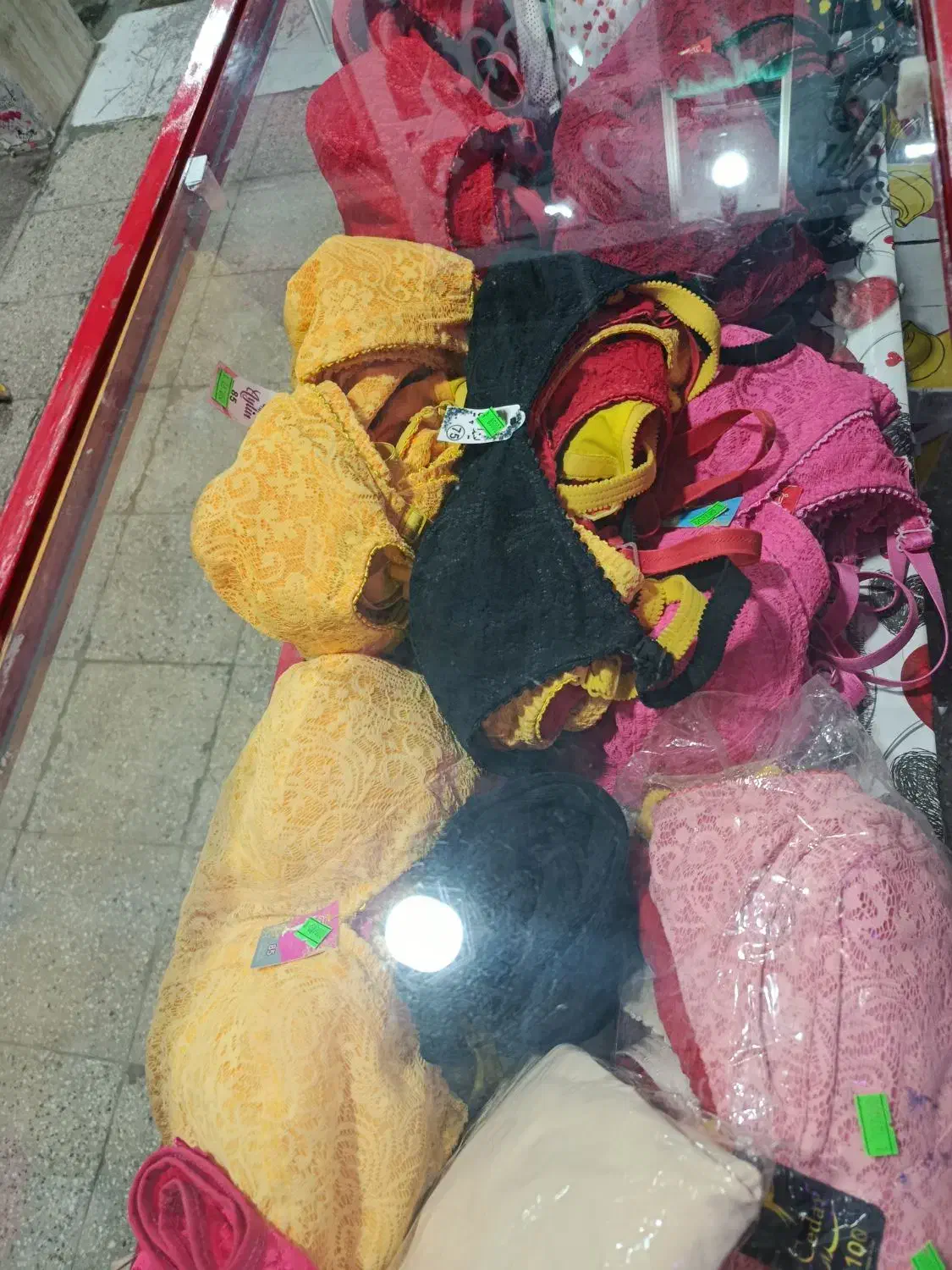 فقط ۸۷ تومن|لباس|شیروان (خراسان), |دیوار