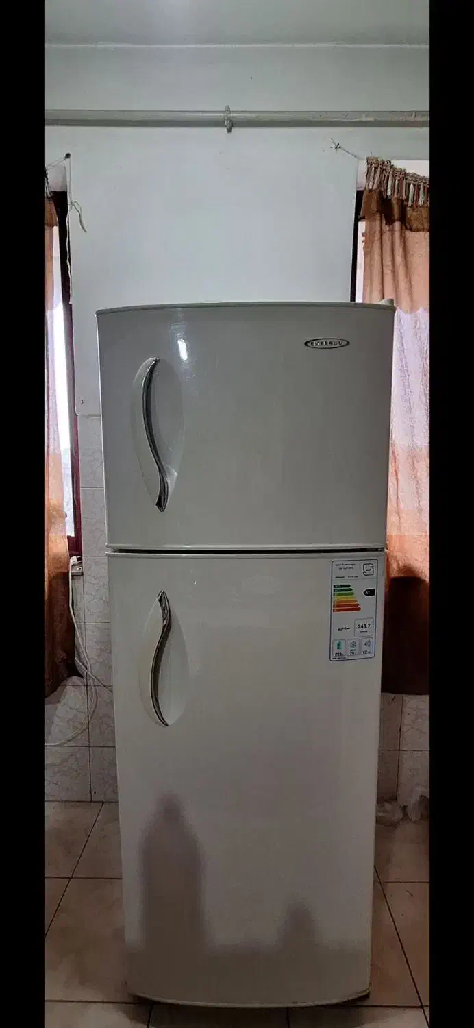 فروش یخچال فریزر امرسان سالم و در حد نو|یخچال و فریزر|رشت, کوی فکوری|دیوار