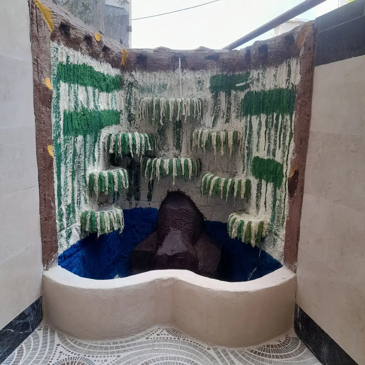 سیمان بری طرح سنگ،چوب،آبنما سیمانکاری|خدمات پیشه و مهارت|لنگرود, |دیوار