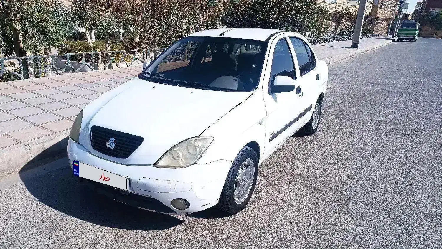 تیبا 93 سفارشی، آینه و شیشه ها برقی|خودرو سواری و وانت|قم, محمد آباد|دیوار