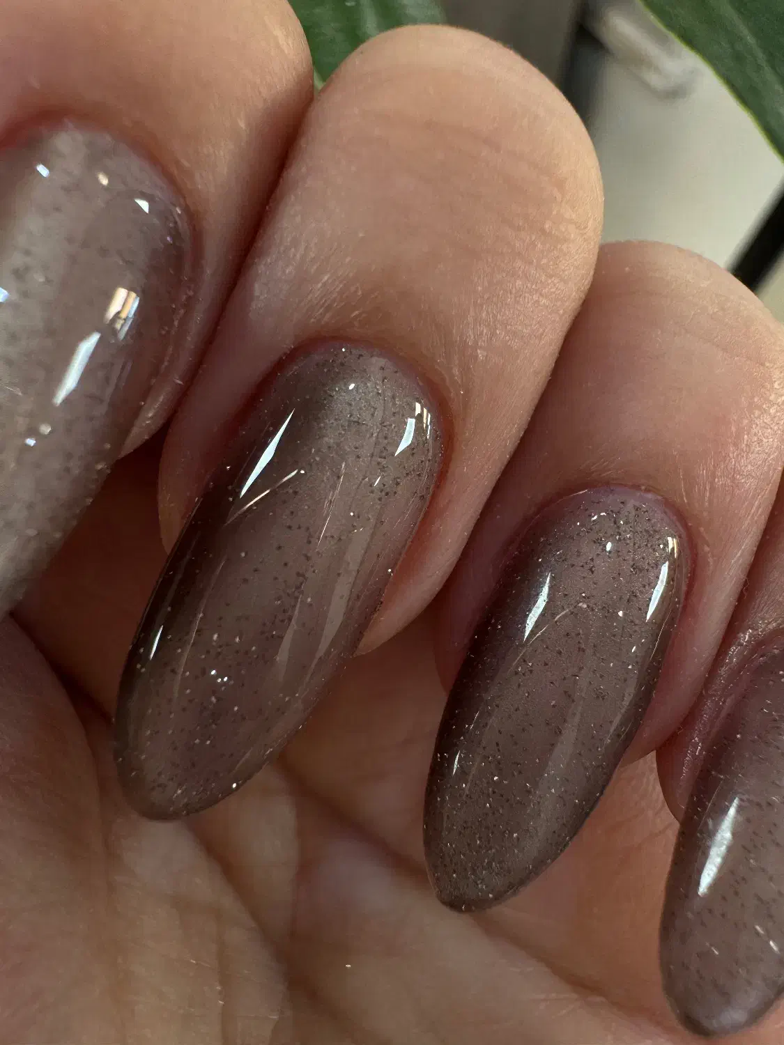 مدل کاشت و ترمیم ناخن|خدمات آرایشگری و زیبایی|رشت, گلسار|دیوار