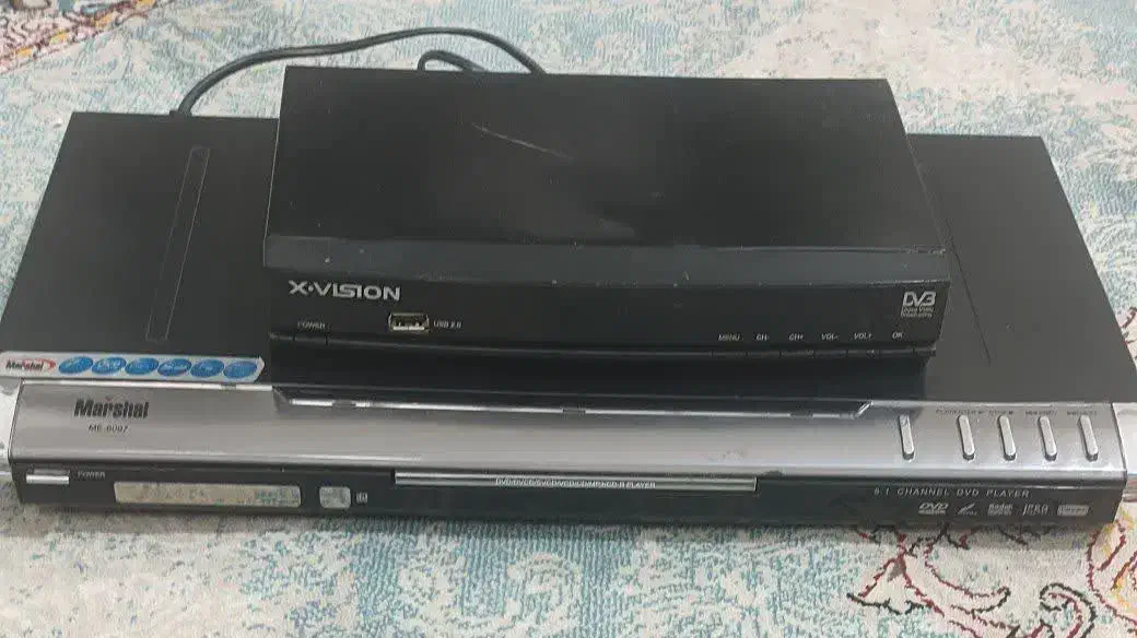 یک دستگاه  DVDوی دستگاه گیرنده شبکه های استانی|صوتی و تصویری|مشهد, کاظم آباد پنجشنبه|دیوار