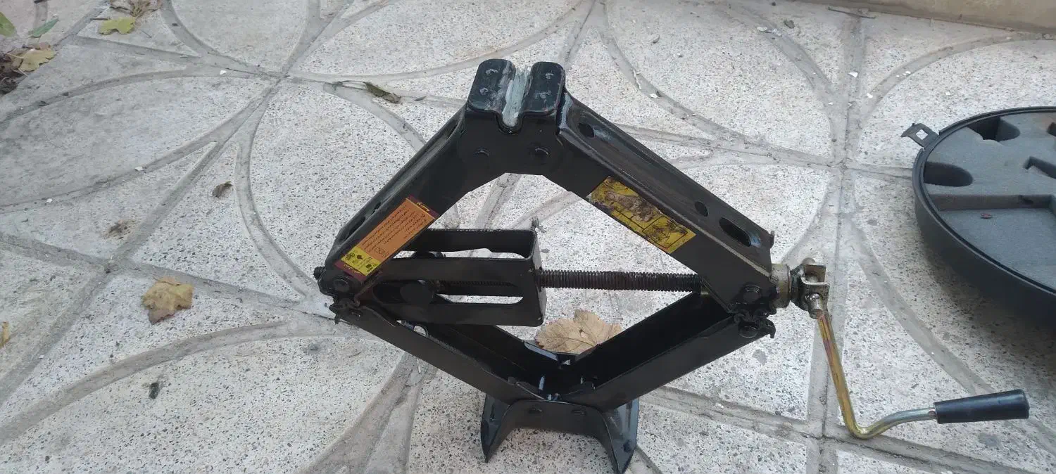 جک فابریکی ایران خودرو. اورجینال|قطعات یدکی و لوازم جانبی|کرج, اکبرآباد|دیوار