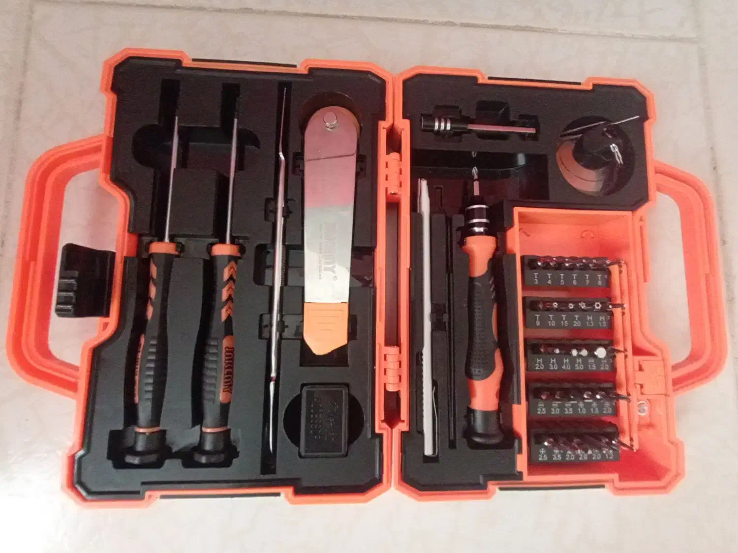 جعبه ابزار|ابزارآلات|هشتگرد, شهرک ریحانه|دیوار