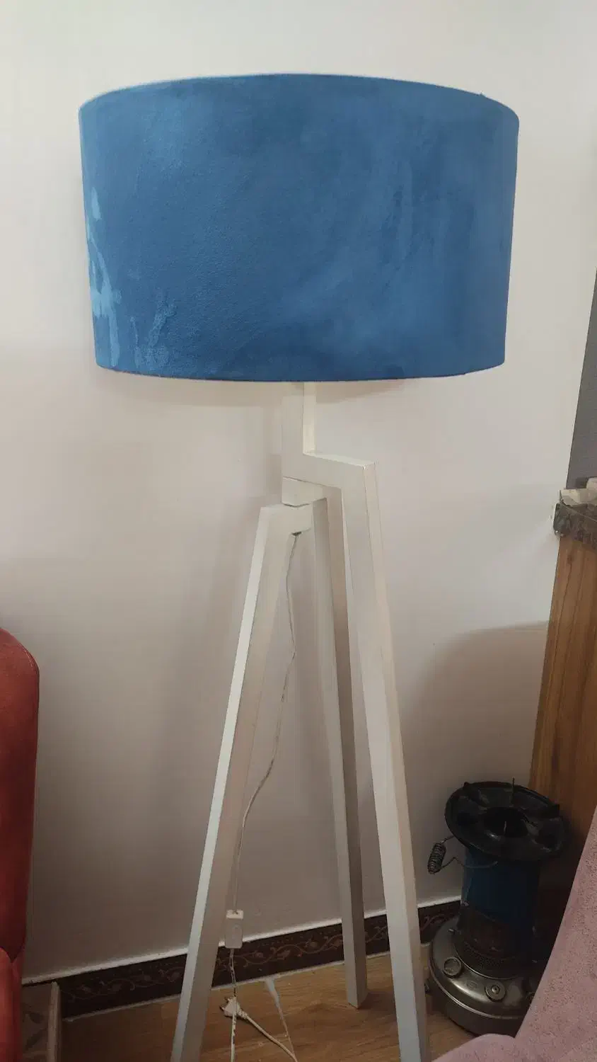 لوستر چوبی ۴شاخه|لوستر و چراغ آویز|قرچک, میرزائی شمالی|دیوار