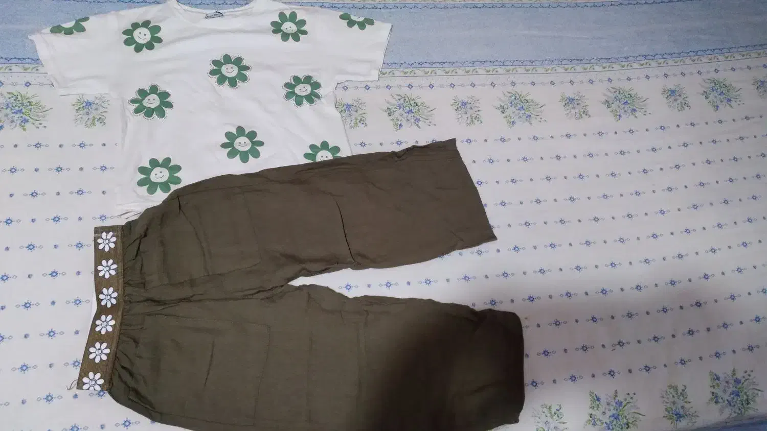 لباس دخترونه وپسرونه|کفش و لباس بچه|رباطکریم, رباطکریم|دیوار