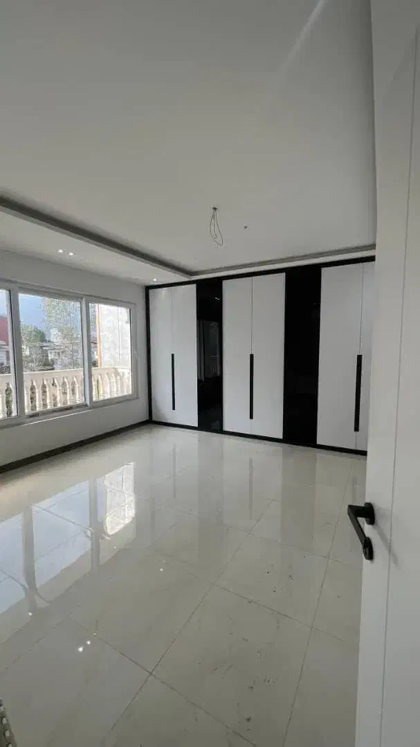 اپارتمان / ۷۰ متری / ‌پارکینگ سندی