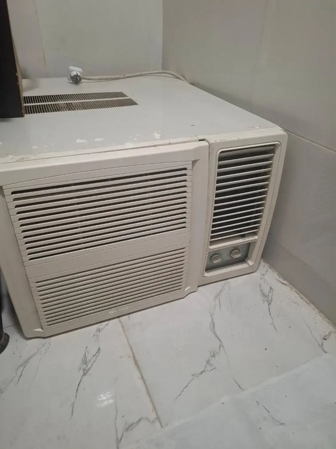 کولر پنجره ای ۲۴|کولر گازی و فن‌کوئل|بندر دیر, |دیوار