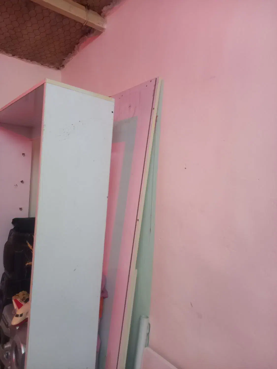 مقداری چوب ام دی اف و دو درب اهنی|فروشگاه و مغازه|فسا, |دیوار