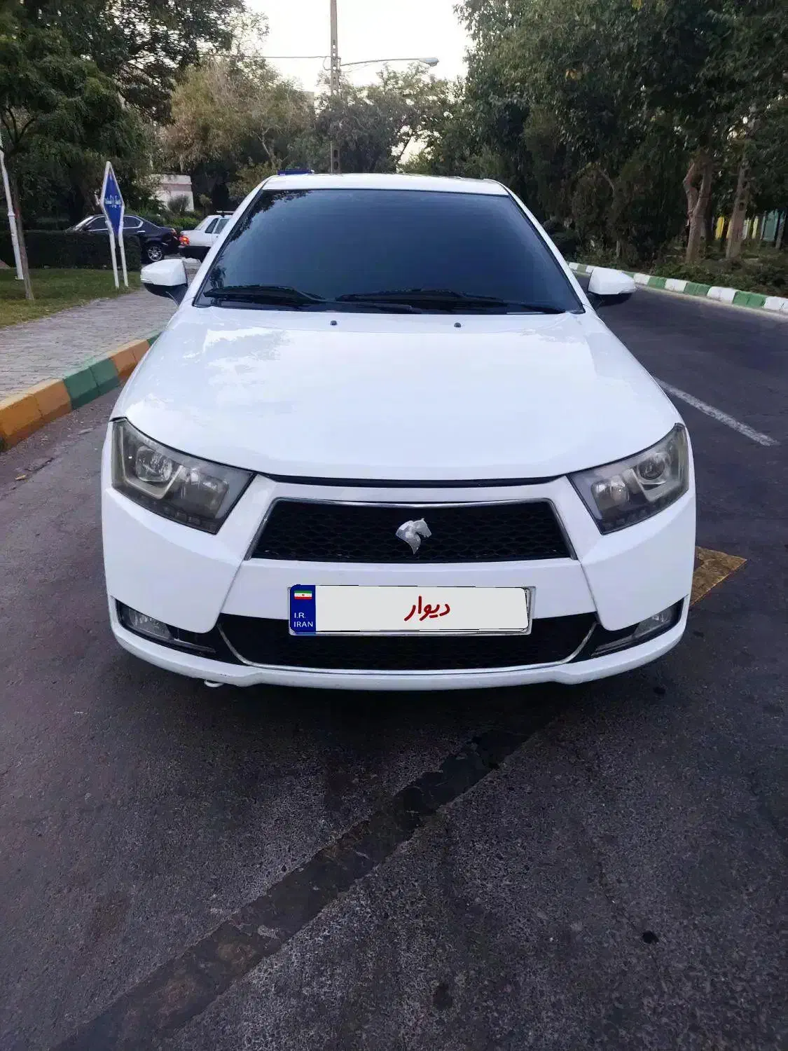 دنا پلاس توربو اتومات 1400 بدون رنگ 85 تا کار|خودرو سواری و وانت|مشهد, دانشجو|دیوار