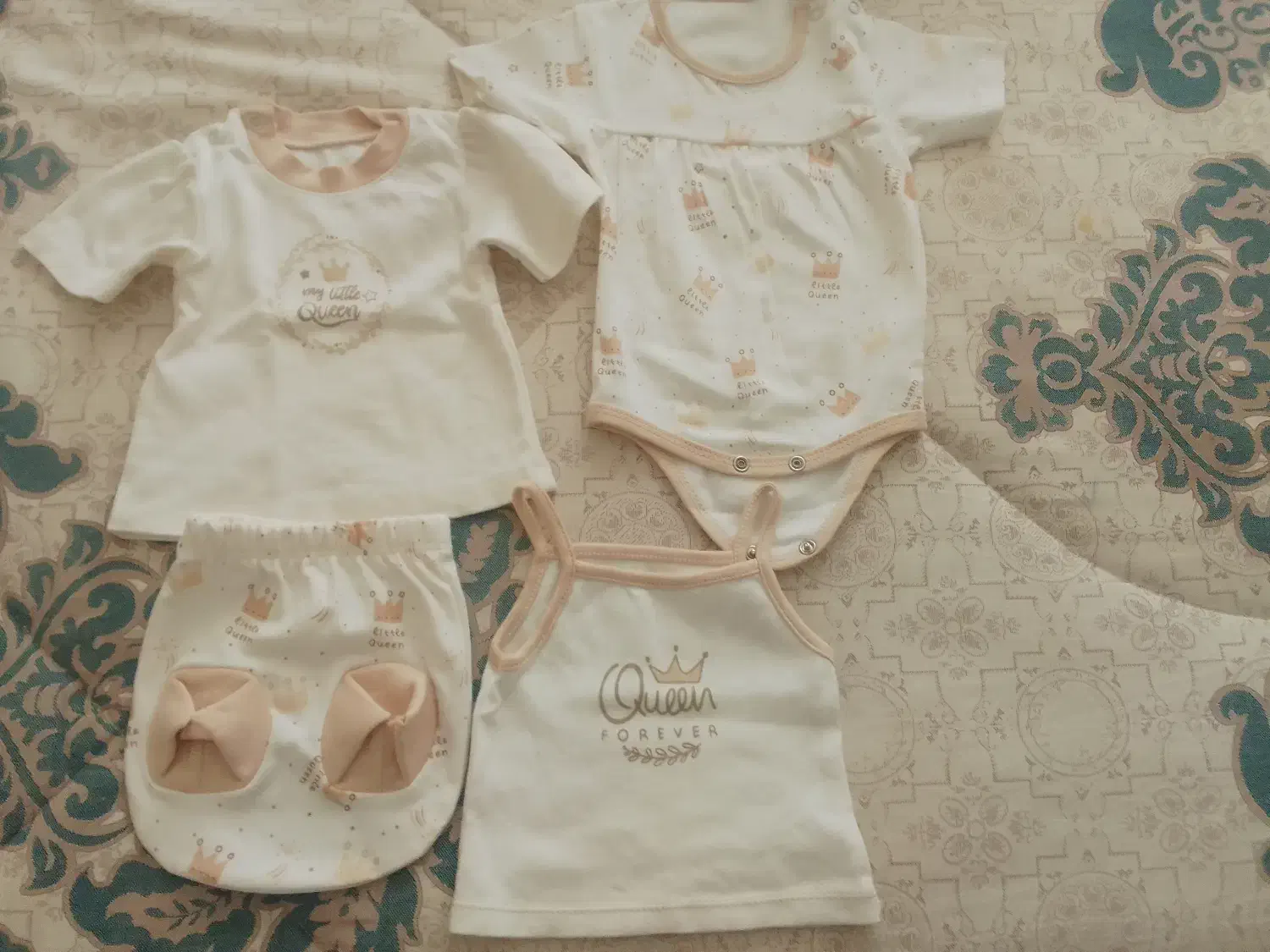 لباس|لباس|خوانسار, |دیوار