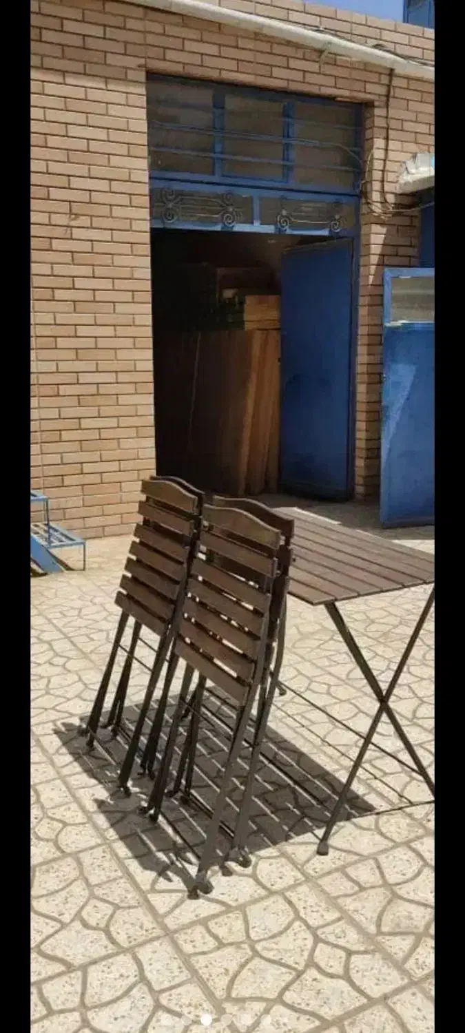 میز صندلی تاشو ـ چتر ضد آب ـ منبع آب|میز و صندلی غذاخوری|چالوس, |دیوار