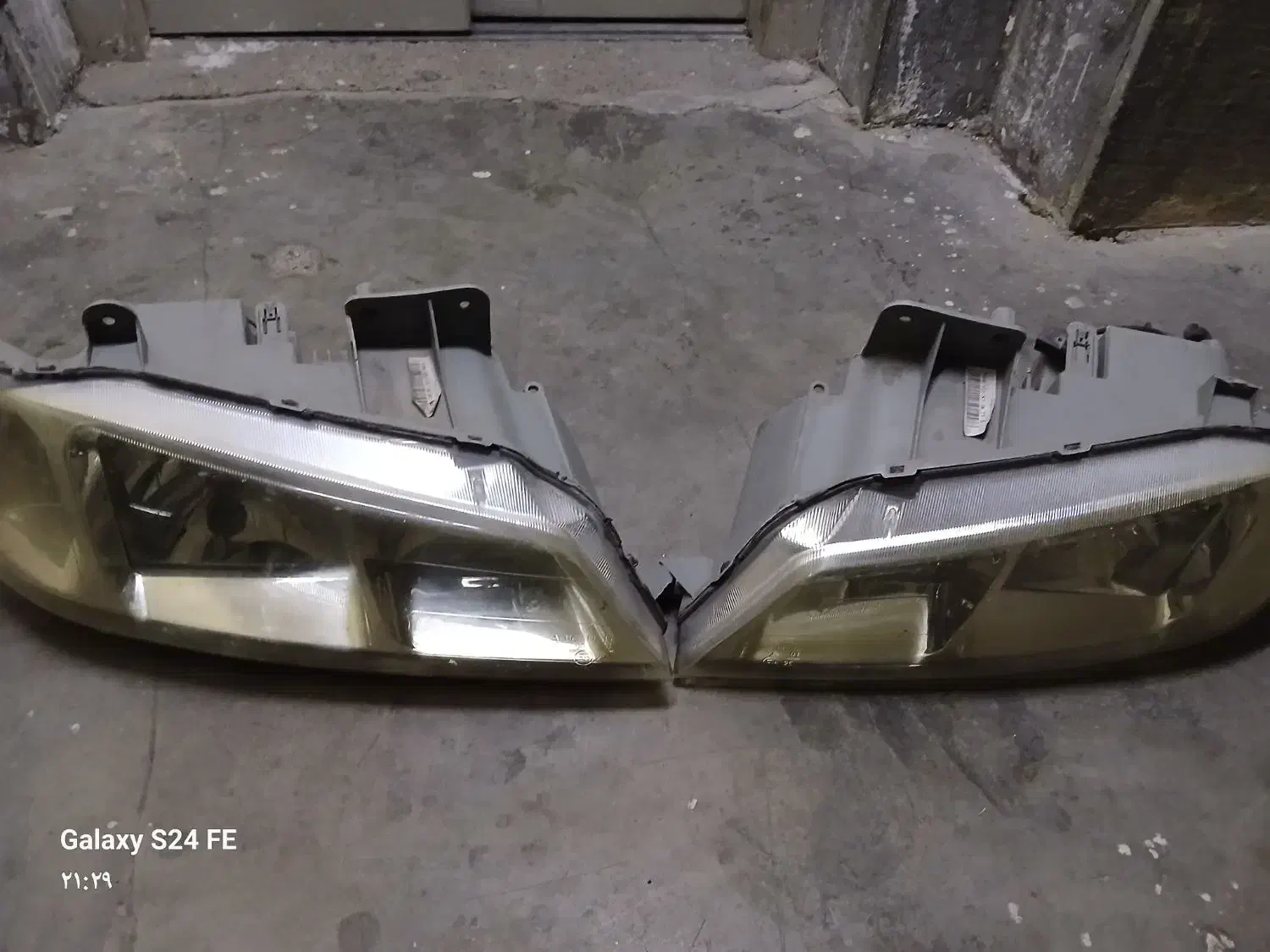 کتاب|کتاب و مجله ادبی|بیرجند, |دیوار