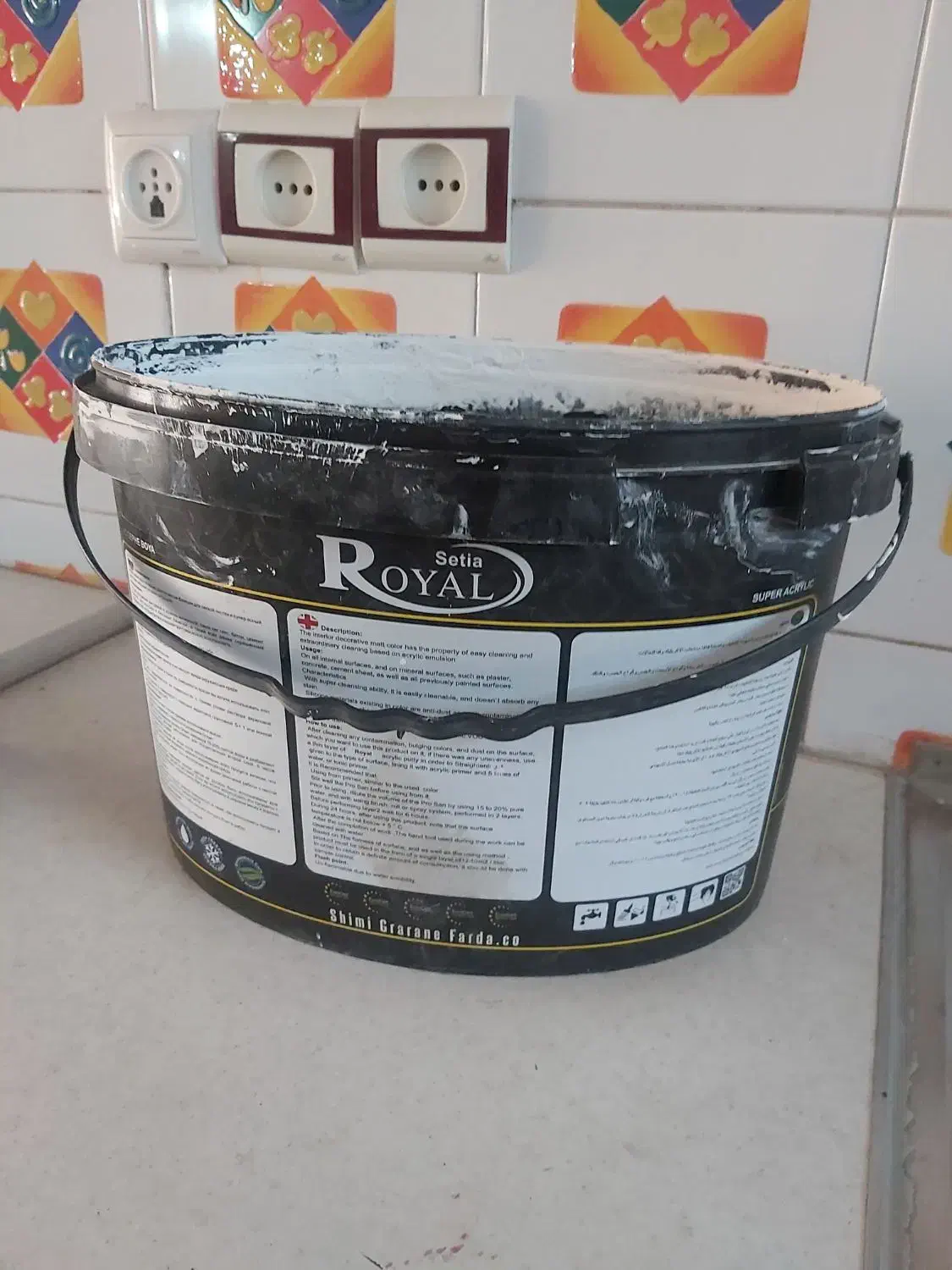 سطل رنگی حدود ۴۰ عدداست|ظروف نگهدارنده، پلاستیکی، یکبارمصرف|یزد, |دیوار