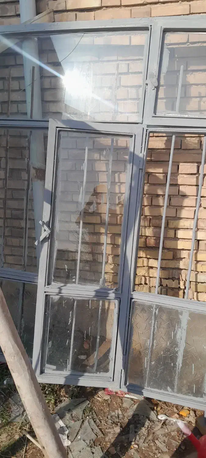 پنجره خانه|مصالح و تجهیزات ساختمان|صوفیان, |دیوار