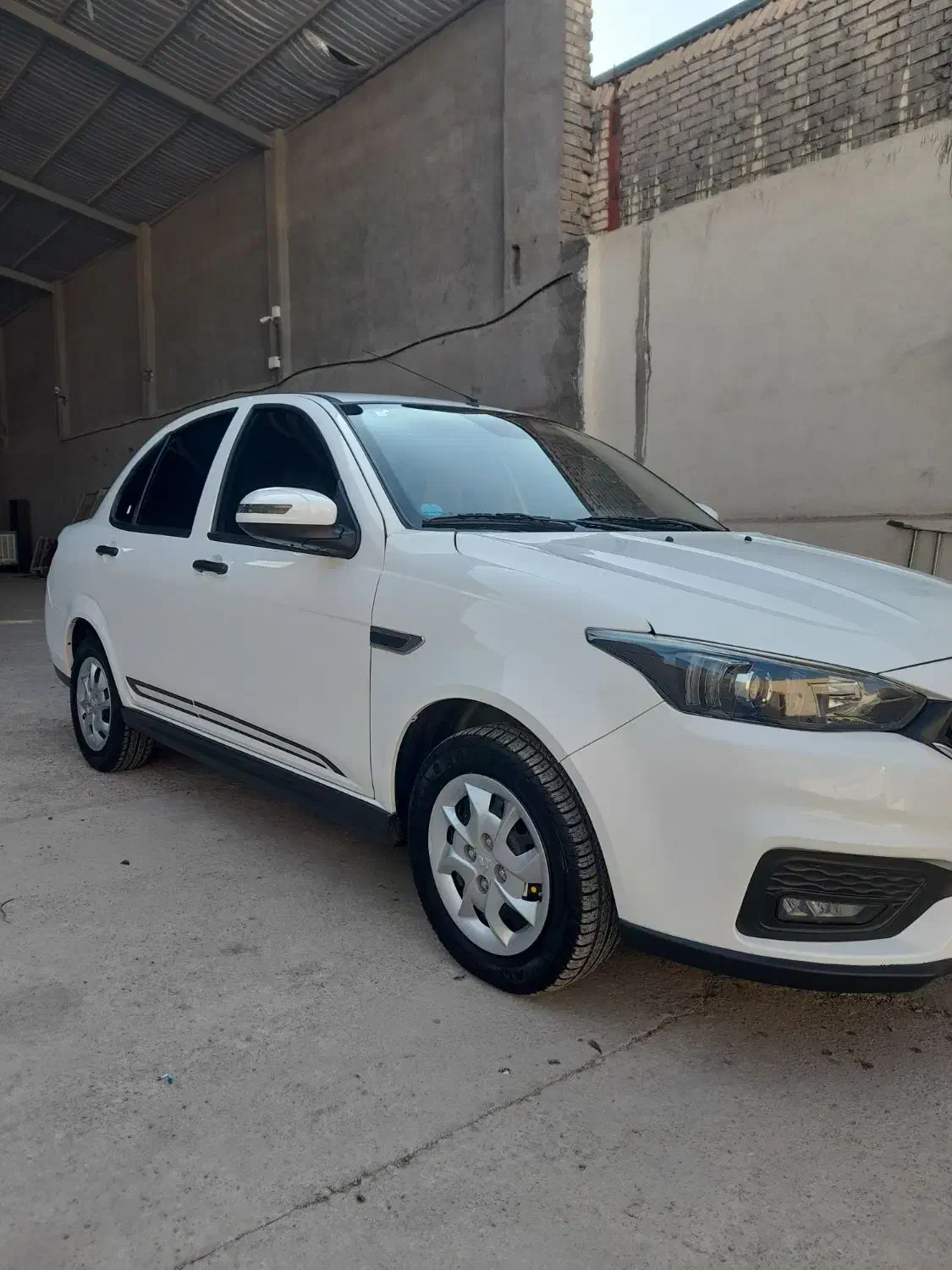 سهند سفید 1403|خودرو سواری و وانت|قم, قلعه کامکار|دیوار