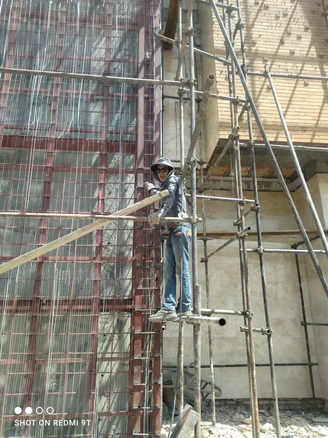 کارگر جوشکار|خدمات پیشه و مهارت|سمنان, |دیوار