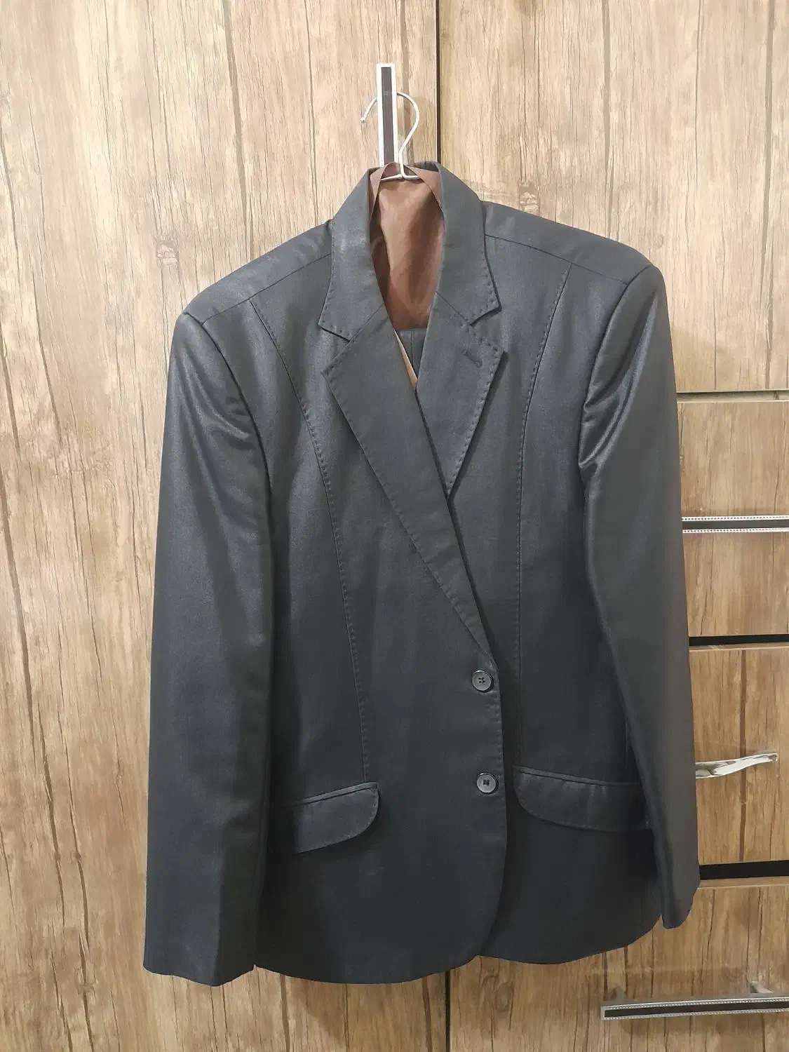 کت و شلوار و جلیغه|لباس|فولادشهر, مسکن مهر فولادشهر|دیوار