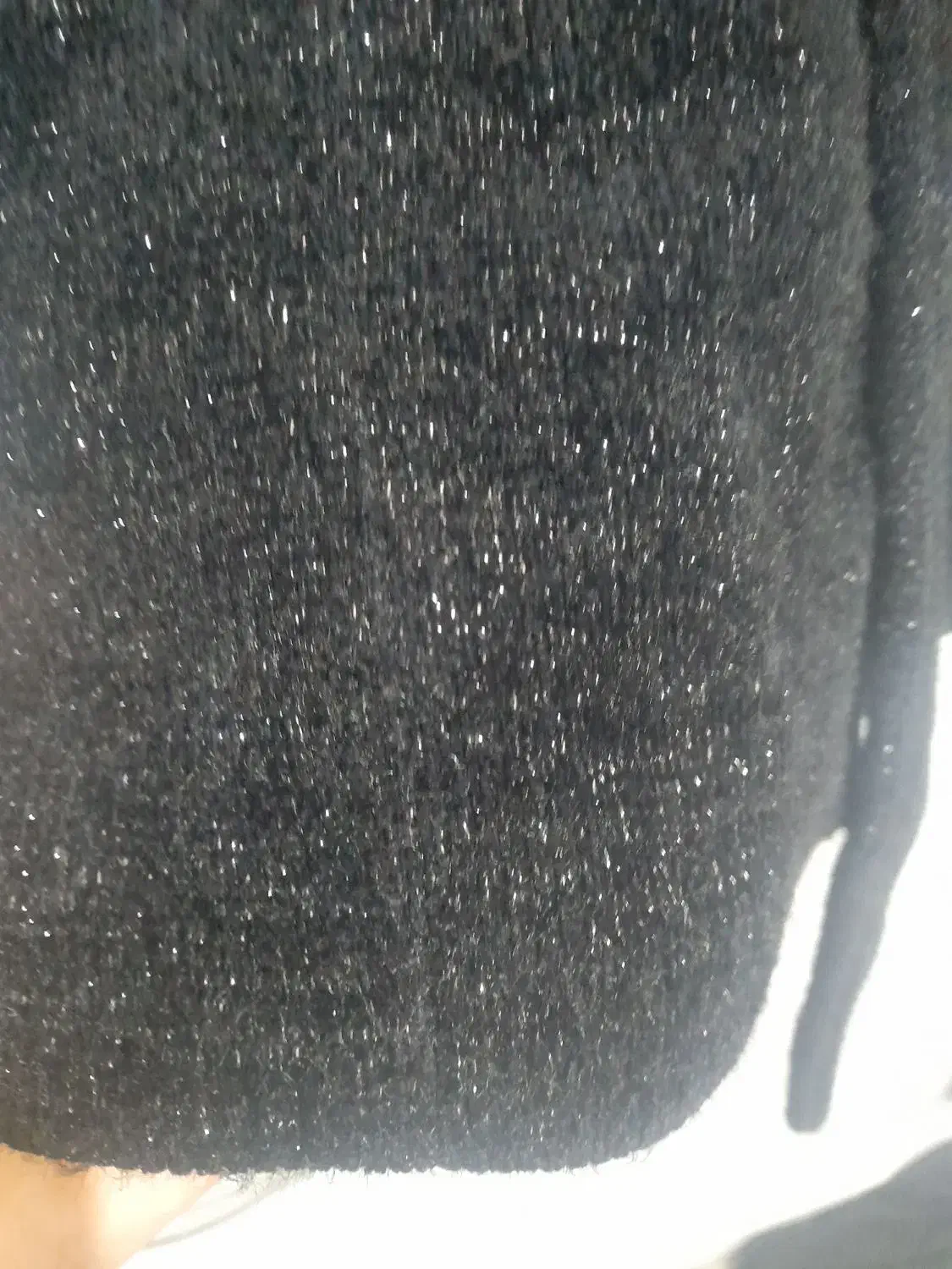 پالتو|لباس|اهر, |دیوار