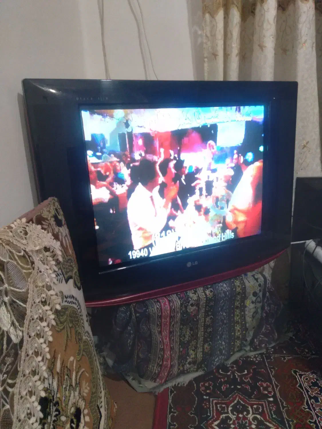 تلوزیون ۳۲اینچ ال جی کارکرد سالم سالم|تلویزیون و پروژکتور|محمدیه-قزوین, |دیوار