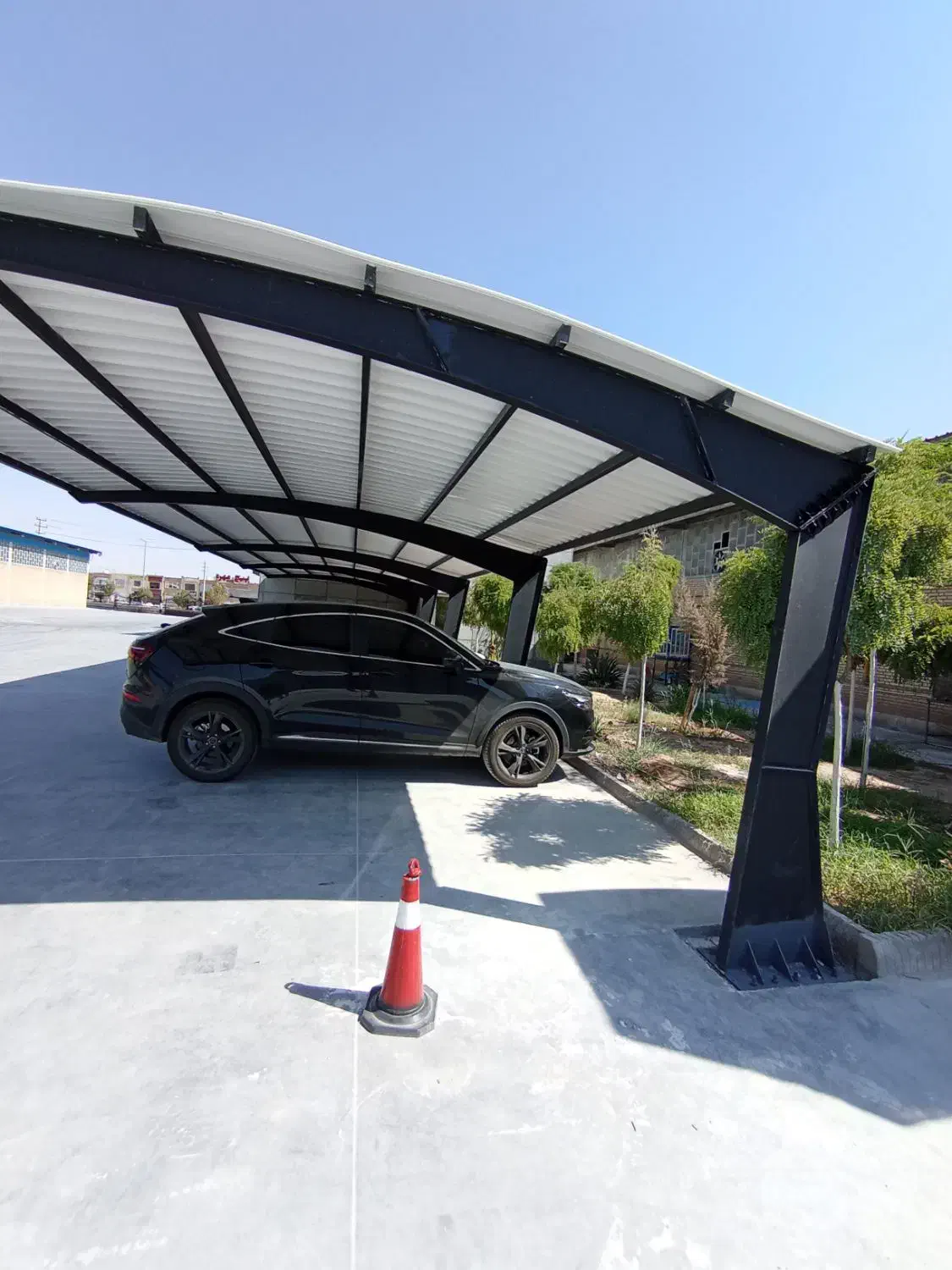 پارکینگ خودرو لوکس به سبک اروپایی سایبان بدون پایه|خدمات پیشه و مهارت|شیراز, شهرک امیر کبیر|دیوار