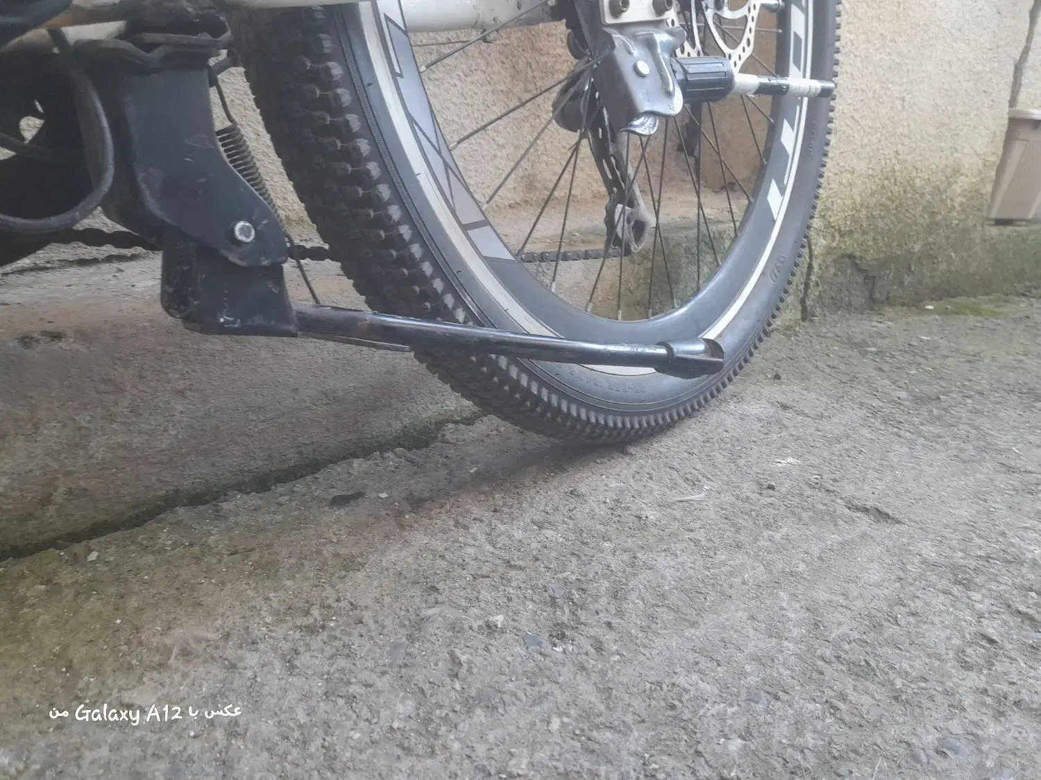 جفت جک|دوچرخه، اسکیت، اسکوتر|سنگر, |دیوار