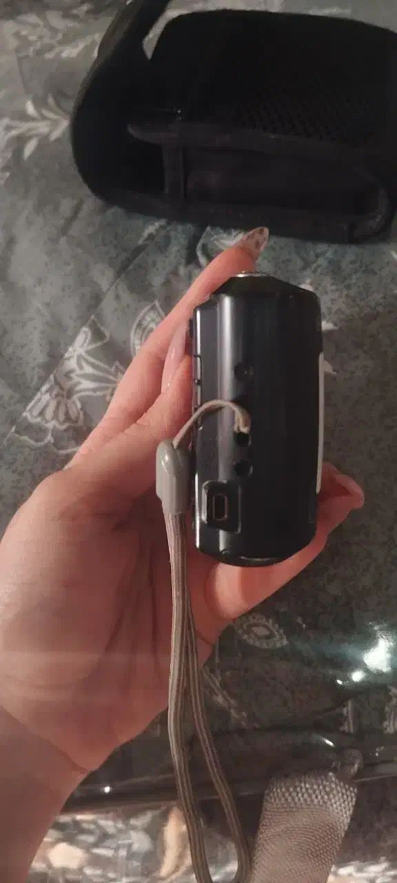 دوربین عکاسی و فیلمبرداری سونی اصل|دوربین عکاسی و فیلم‌برداری|کرمانشاه, |دیوار