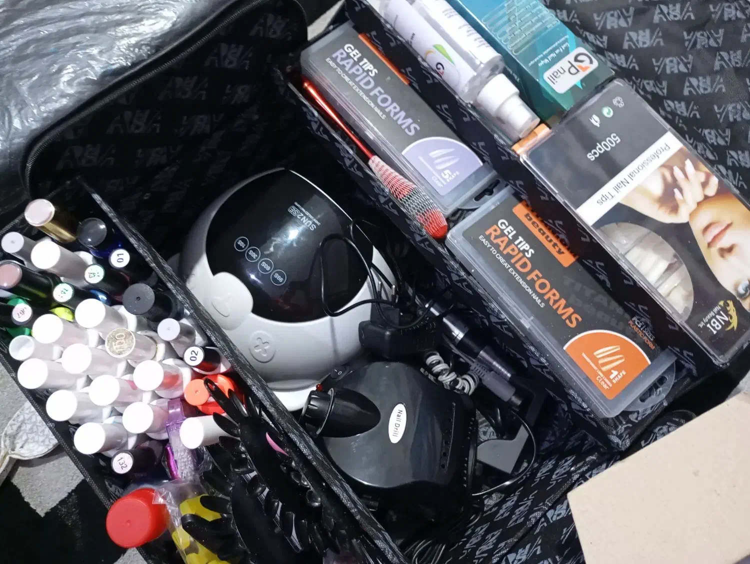 وسایل کاشت ناخن|آرایشگاه و سالن‌های زیبایی|امیدیه, |دیوار