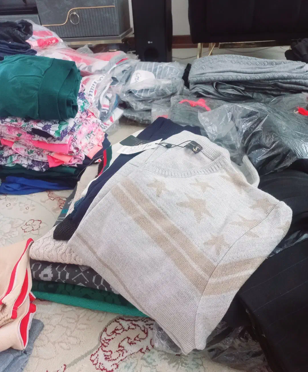 فروش لباس ( عمده )|لباس|فولادشهر, مسکن مهر فولادشهر|دیوار