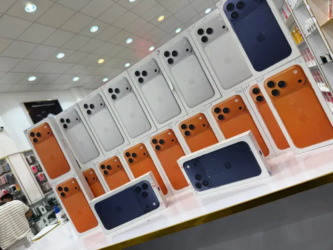 آیفون سری ۱۷ فروش به قیمت عمده|موبایل|قم, نیروگاه|دیوار