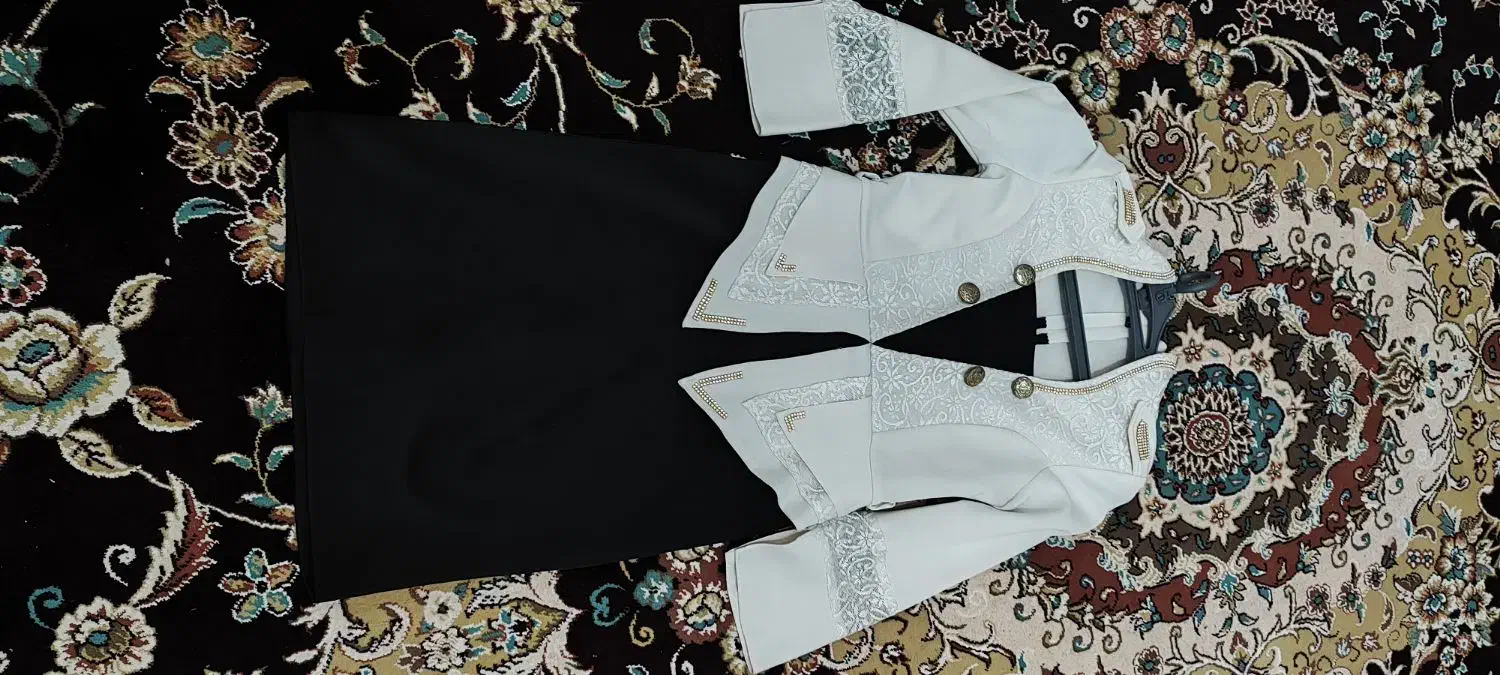 مانتو دونه ۲۰۰.مانتوشلوارجین .لباس مجلسی.پوتین.|لباس|تربت جام, میان جام|دیوار