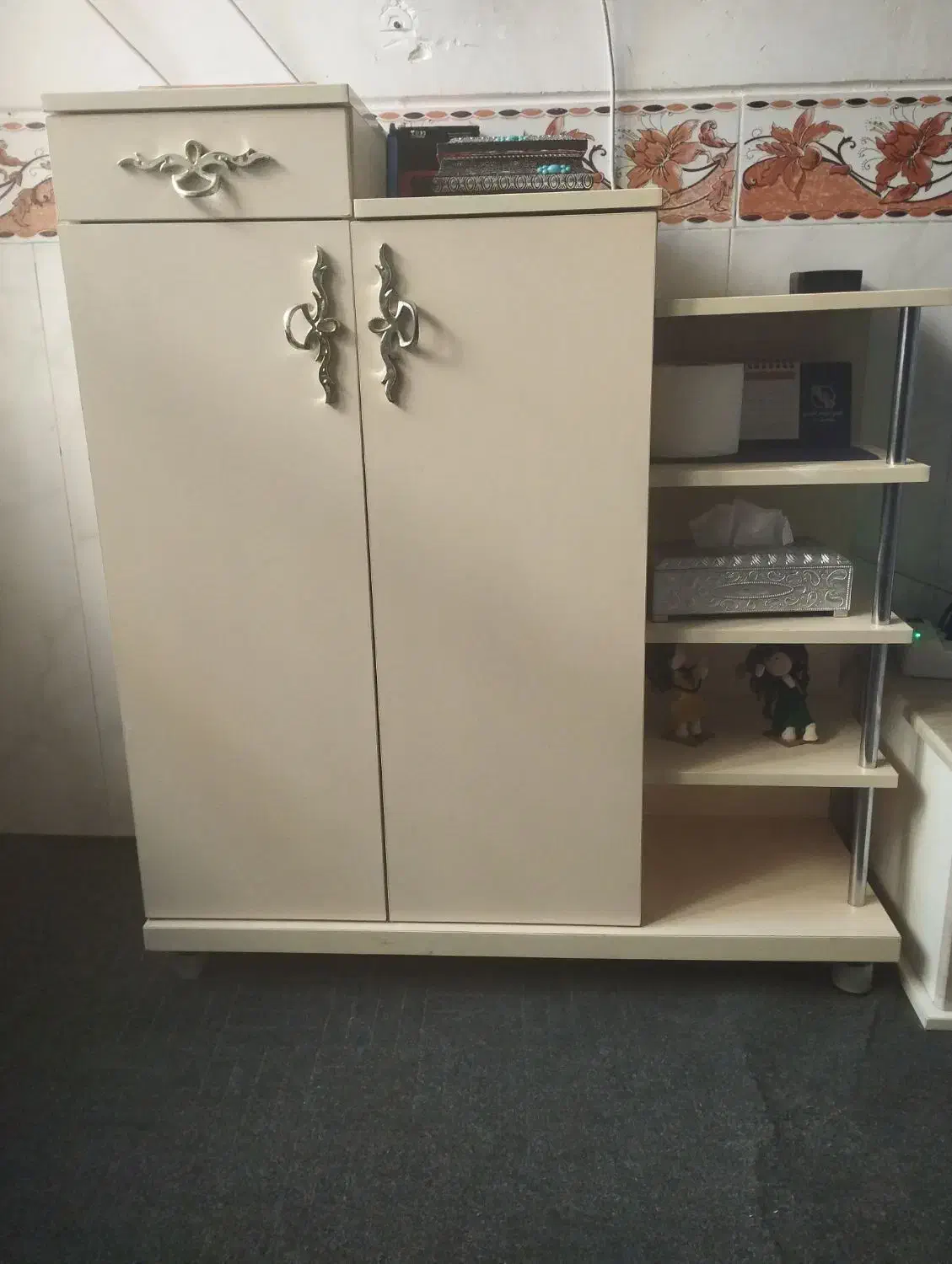 فروش جاکفشی|جاکفشی، کمد، دراور|رباطکریم, نصیرشهر|دیوار