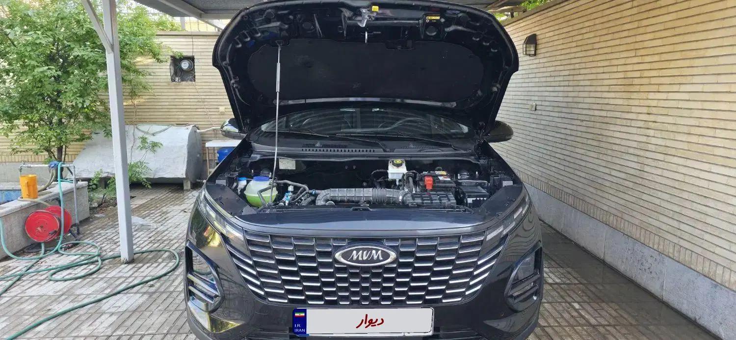 x33 cross 1403 auto|خودرو سواری و وانت|شاهین‌شهر, شهرک ردانی پور|دیوار