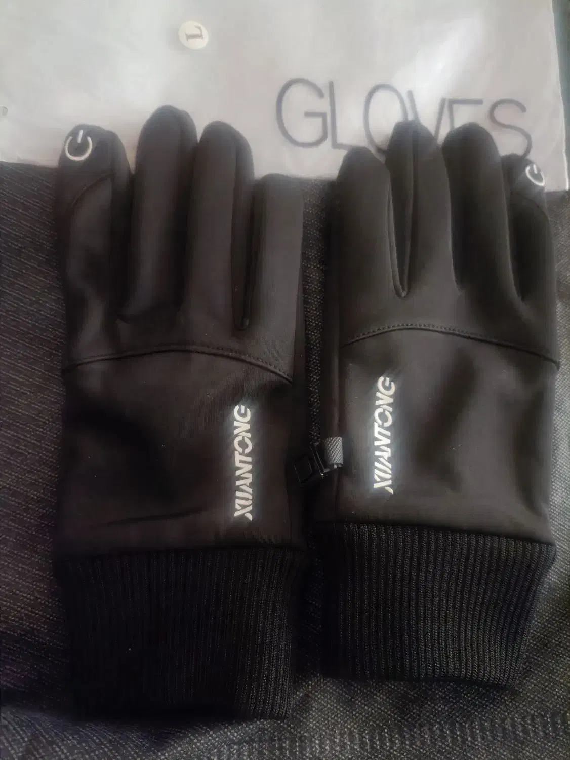 کوله دوچرخه برند و دستکش و تلمبه و قمقمه برند|دوچرخه، اسکیت، اسکوتر|اصفهان, حسین‌آباد|دیوار