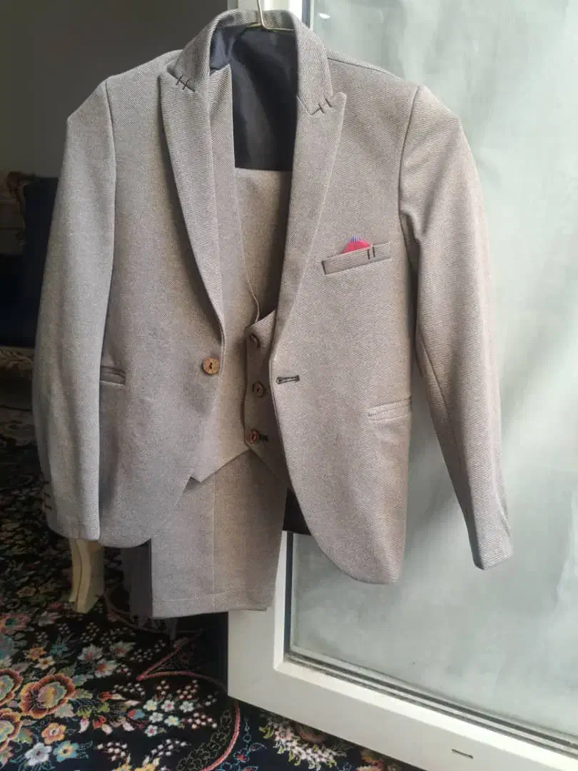 کت وشلوار وکفش کالج سایز 26  پوشیده نشده|کفش و لباس بچه|داراب, |دیوار