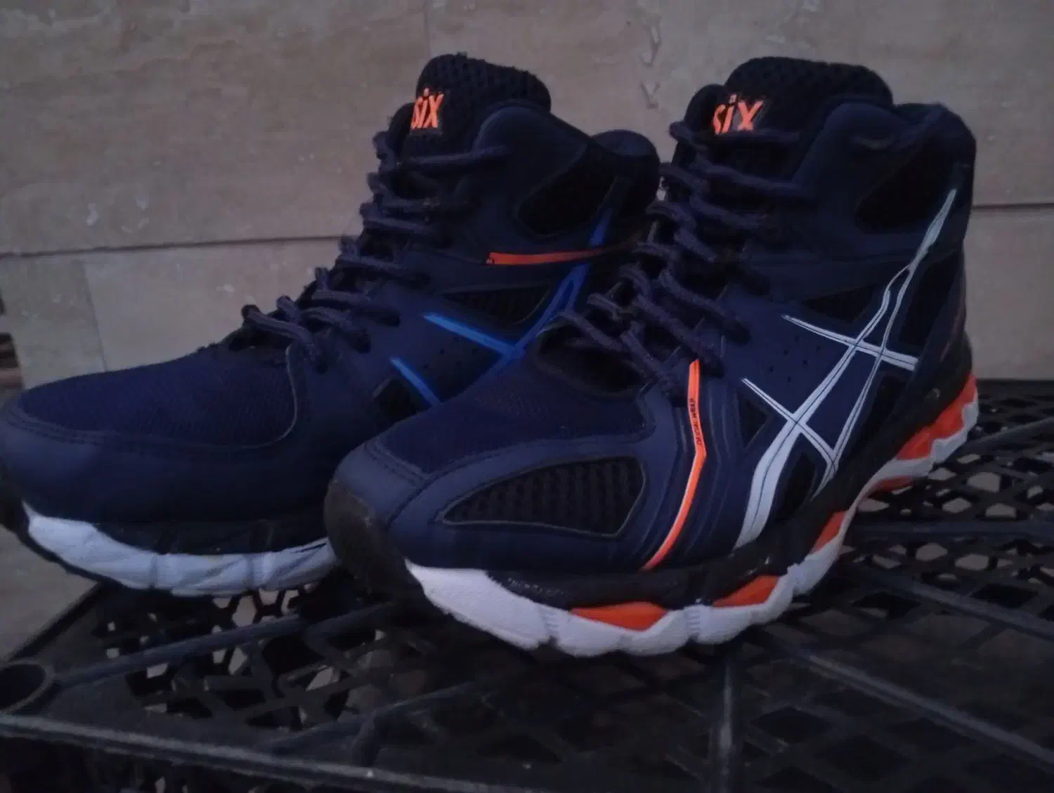 فروش کتونی اصل سایز ۳۸|کیف، کفش، کمربند|تهران, والفجر (افسریه)|دیوار