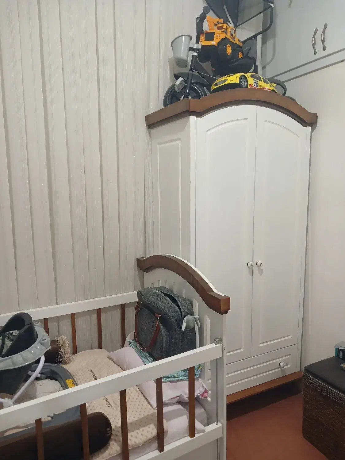 فروشی|تخت و سرویس خواب|مشهد, بهار|دیوار