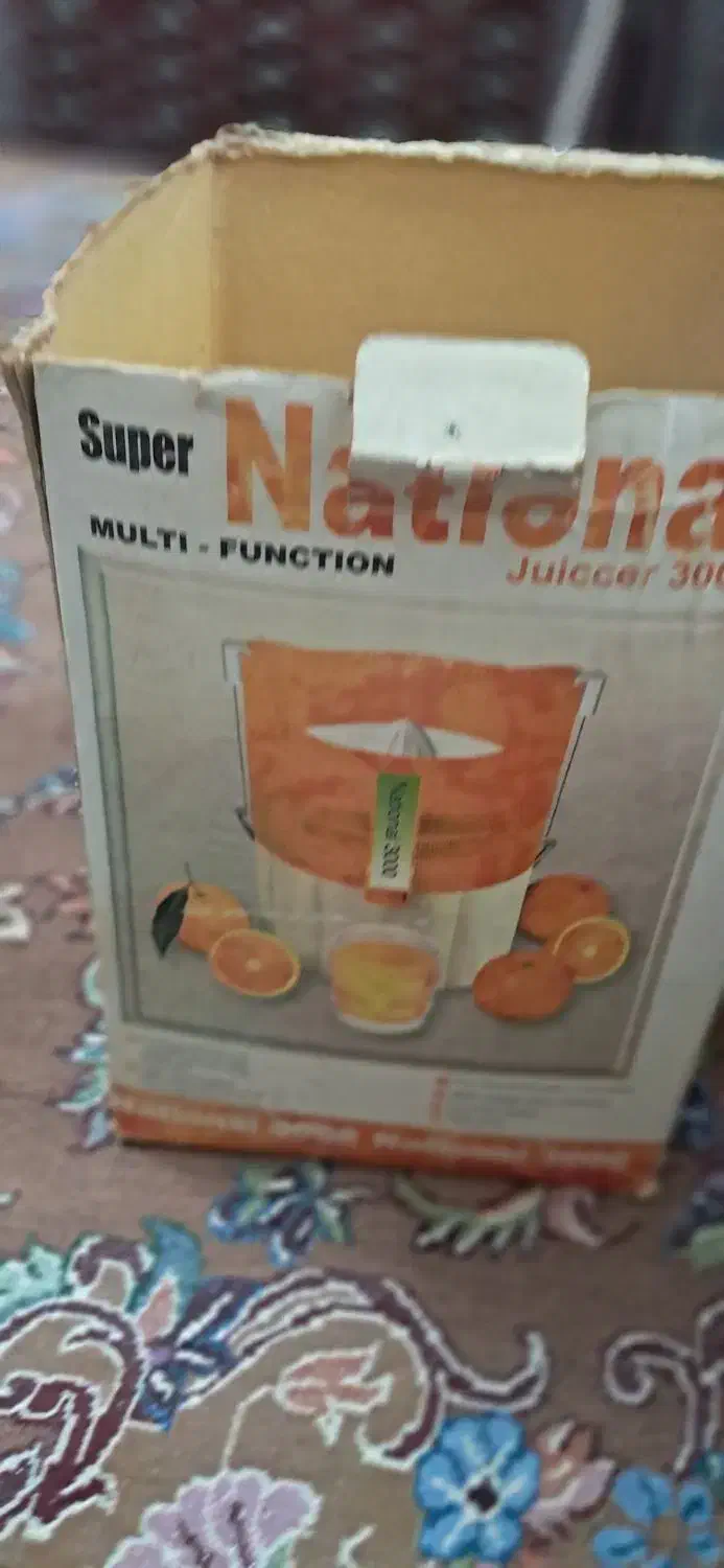 آبمیوه گیری نو استفاده نشده|آبمیوهگیر و آبمرکباتگیر|رشت, استقامت ۲|دیوار