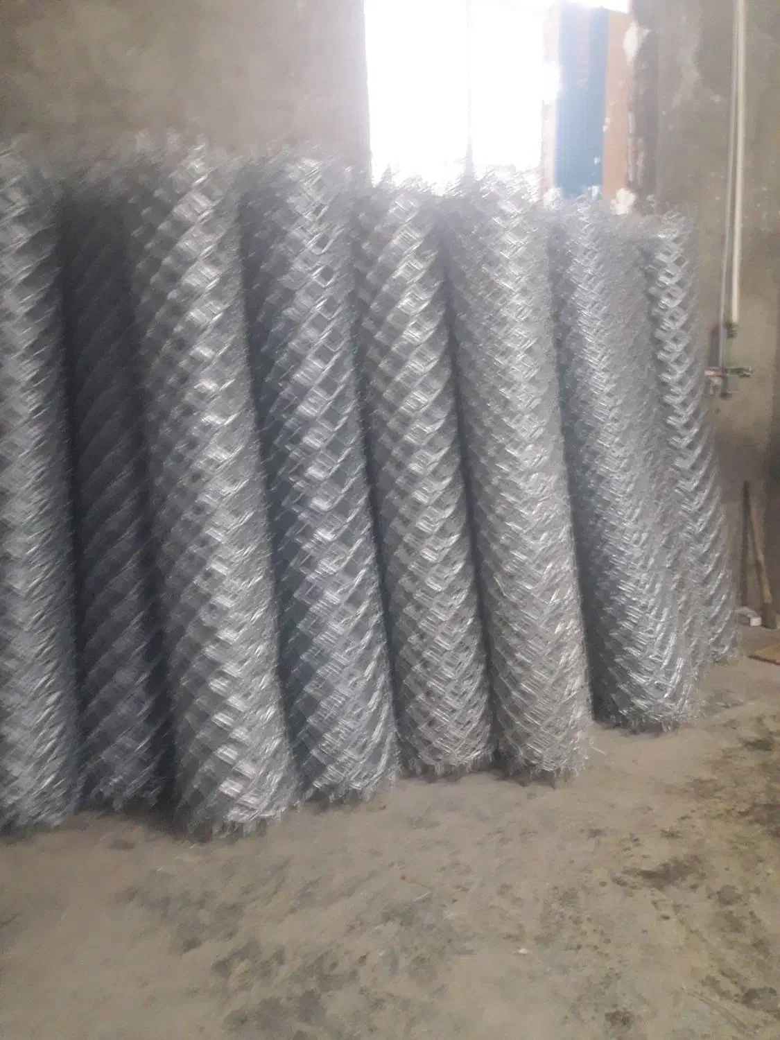 تولید انواع طوری پایه سیم خاردار اخور گوسفندی|حراج|الیگودرز, |دیوار