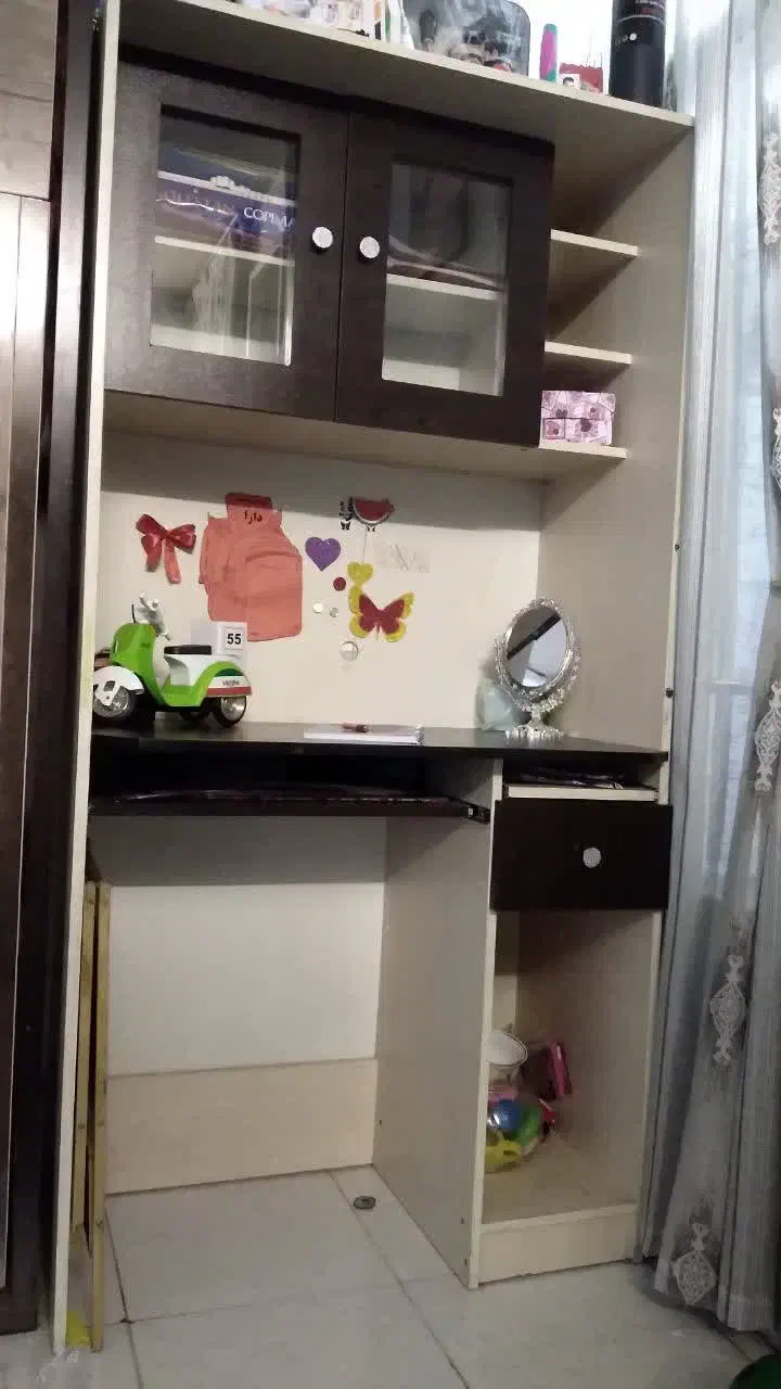 میز تحریر|میز تحریر و کامپیوتر|قرچک, مهدیه|دیوار