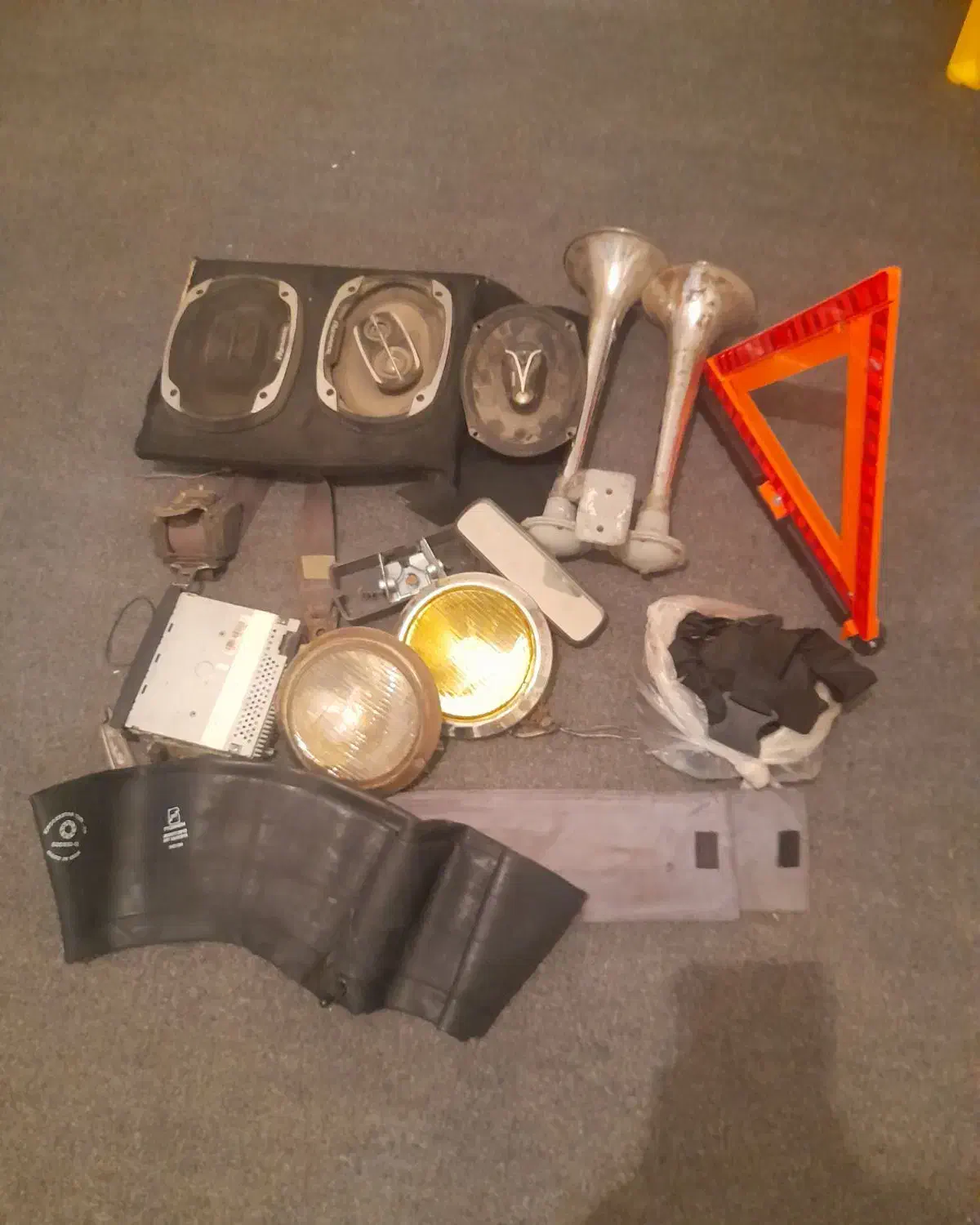 وسایل نقلیه مینبوس|قطعات یدکی و لوازم جانبی|همدان, |دیوار