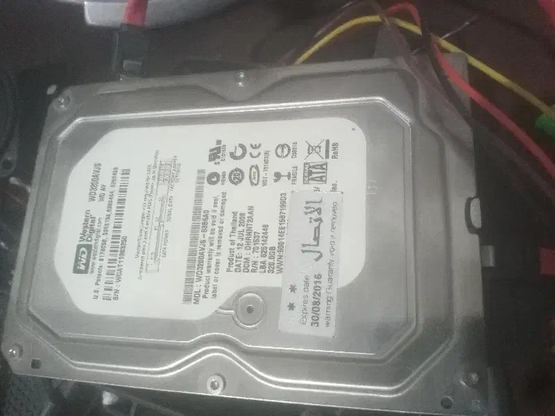 هارد ۳۲۰ گیگ وسترن کاملاسالم|قطعات و لوازم جانبی رایانه|قرچک, داوود آباد|دیوار