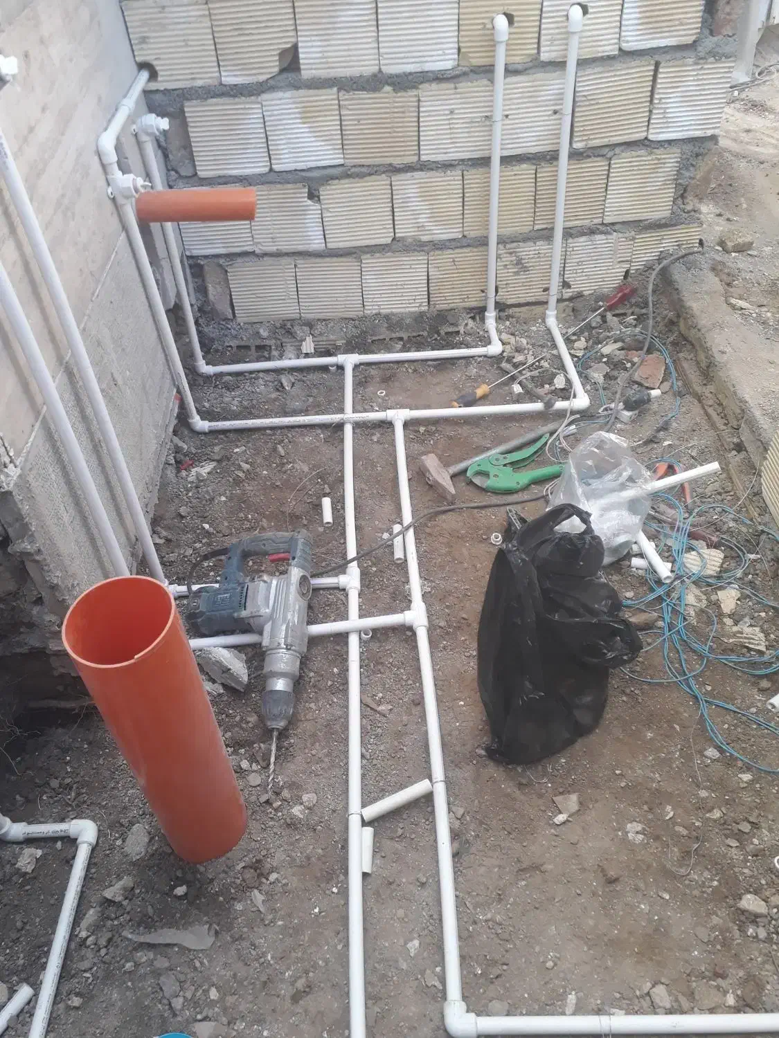 لوله کشی آب وفاضلاب ساختمان|خدمات پیشه و مهارت|ملایر, |دیوار