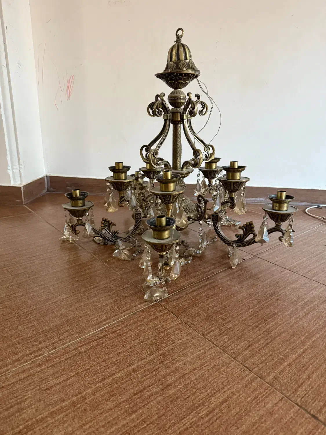 لوستر پنج شاخه|لوستر و چراغ آویز|لاهیجان, لیل|دیوار