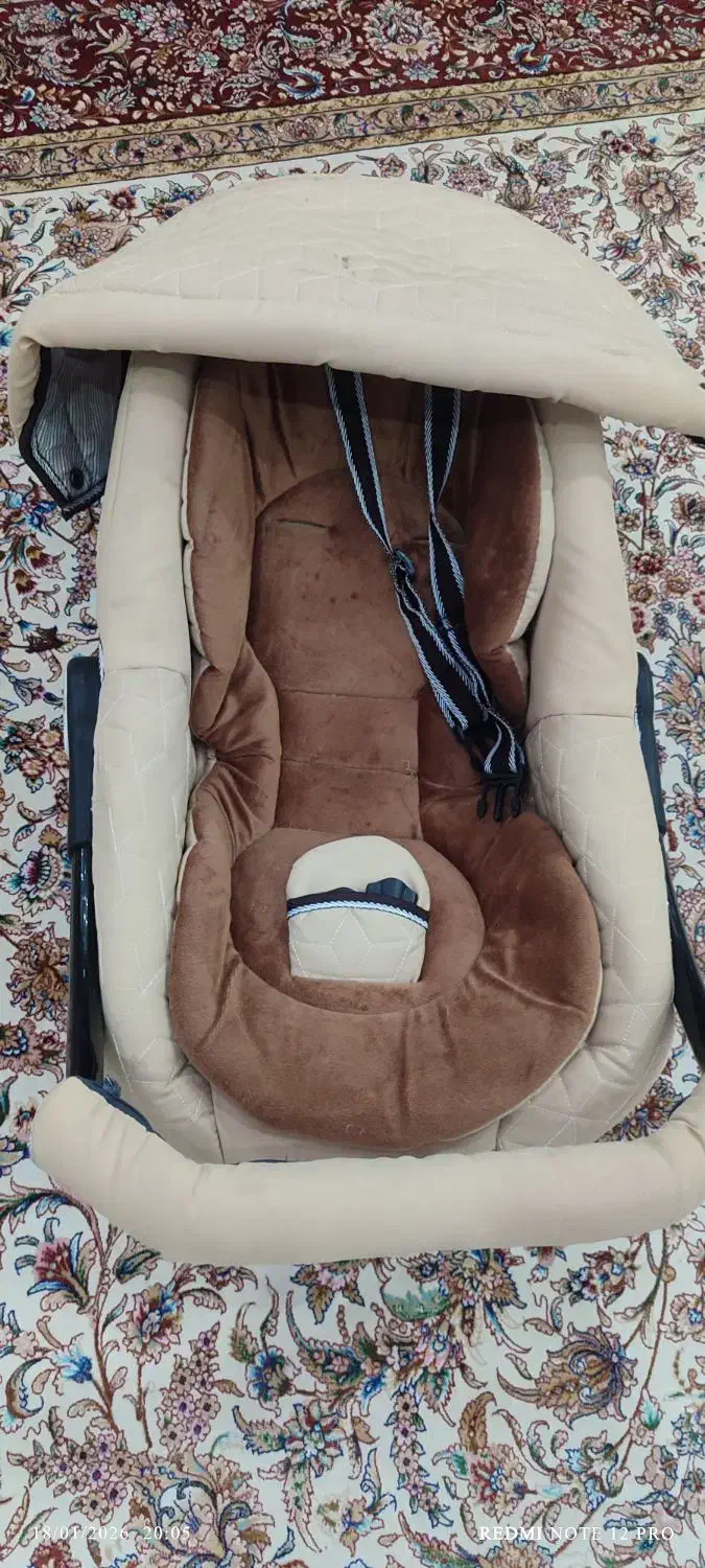 کریر و عاقوشی نوزاد|کالسکه و لوازم جانبی|تهران, مهرآباد|دیوار