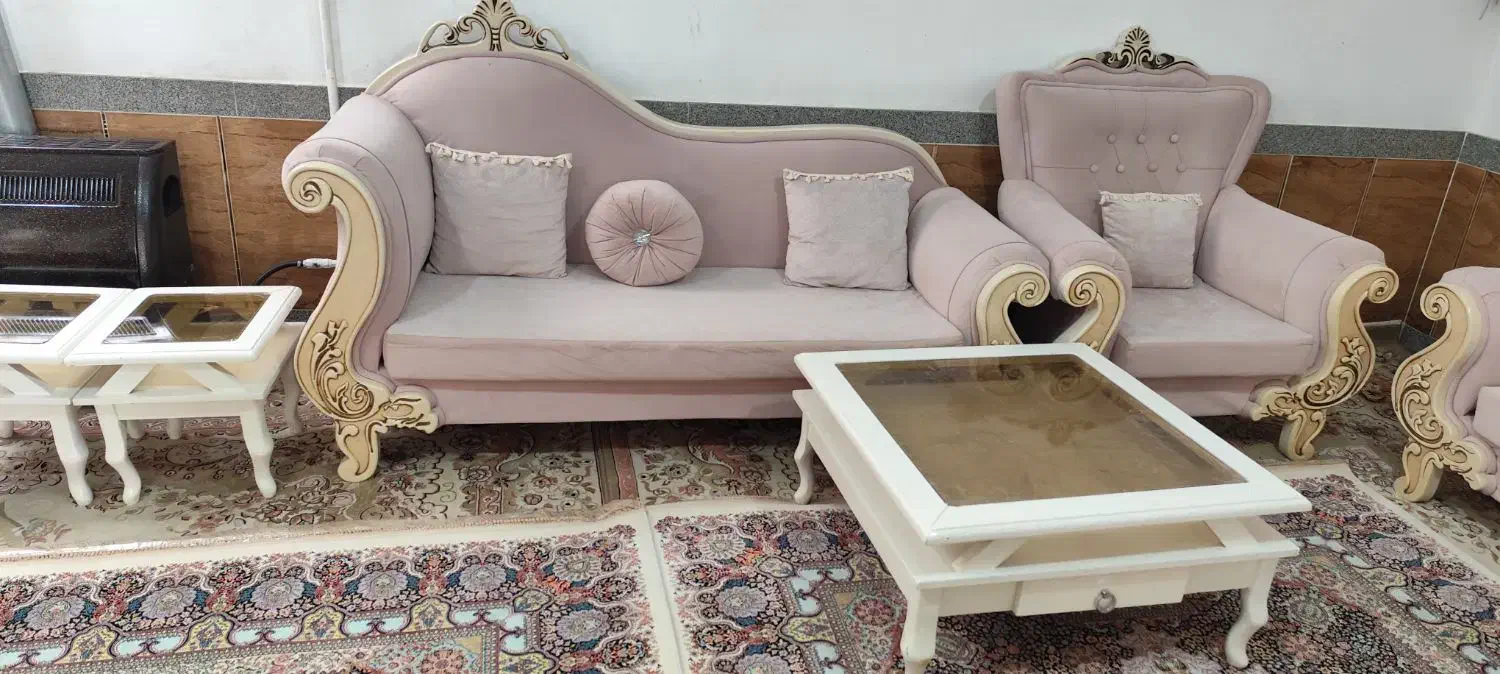 مبل راحتی کلاسیک با چوب راش ،زیبا،دلنشین ،بادوام|مبلمان خانگی و میز عسلی|سردشت, |دیوار