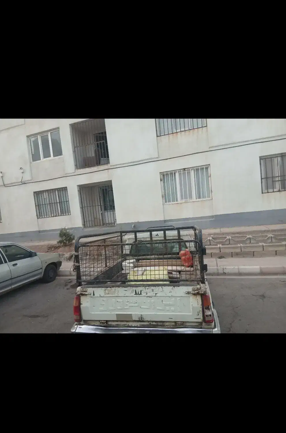 پیکان وانت|خودرو سواری و وانت|پرند, فاز ۶|دیوار