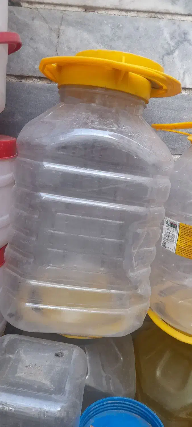 دبه وجار|ظروف نگهدارنده، پلاستیکی، یک‌بارمصرف|کرج, حصارک بالا|دیوار