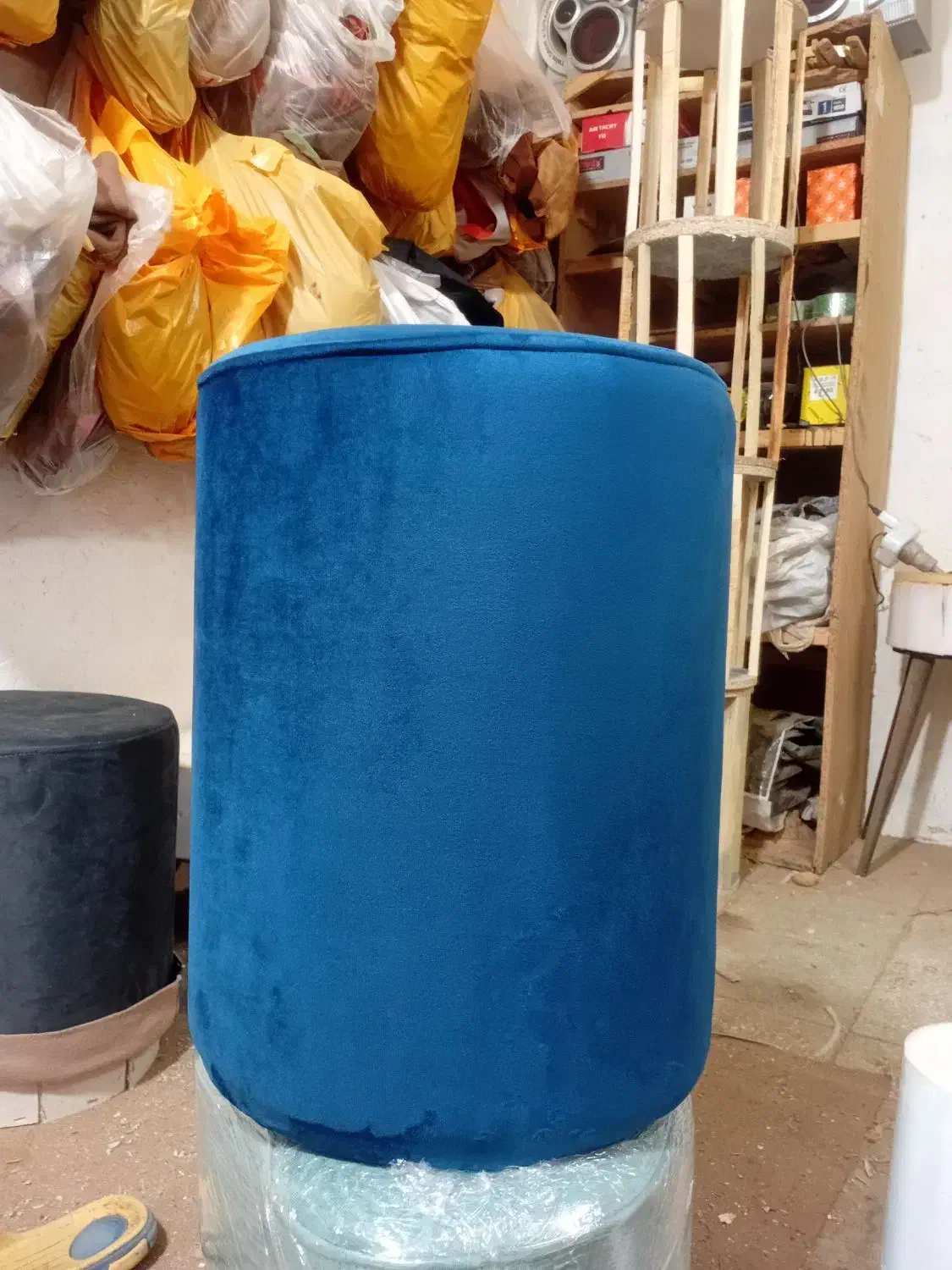 صندلی پاف نشیمن چهارپایه جزیره|صندلی و نیمکت|قم, کاسه گران|دیوار