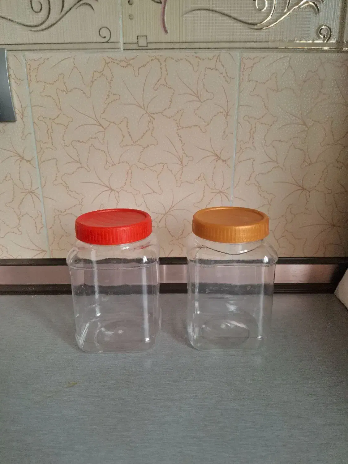 شیشه های نگهدارنده|ظروف نگهدارنده، پلاستیکی، یک‌بارمصرف|اردبیل, |دیوار